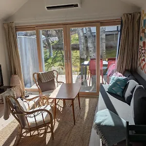 https://newly-built-house-close-to-stockholm-city-center-and.find-stockholm-hotels.com